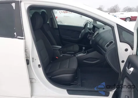 2017 Kia Forte Lx z USA, uszkodzony, nr VIN 3KPFK4A72HE043748